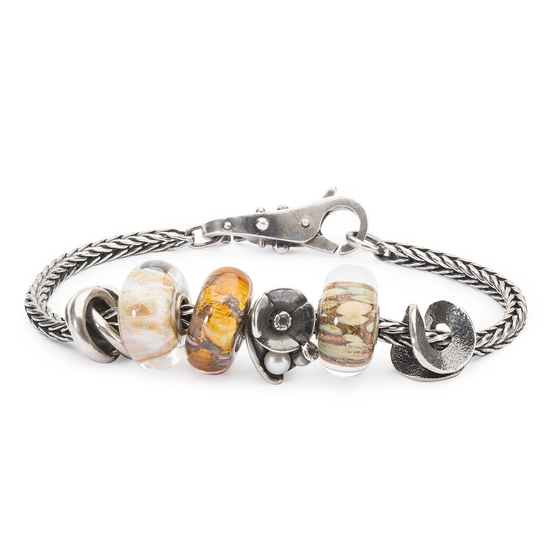 Poppies of August by Trollbeads. Classic Beads.