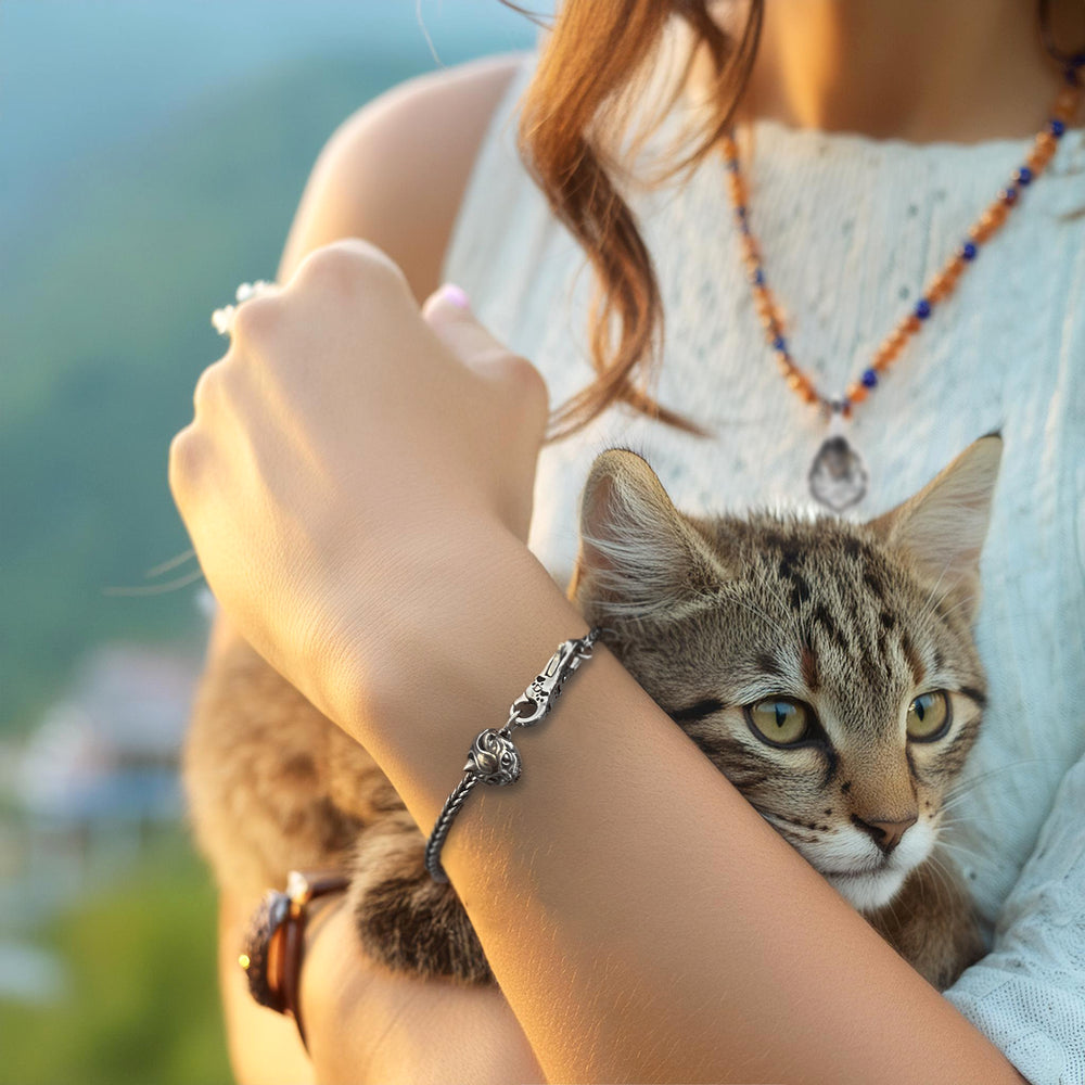 Feline Friends Bracelet by Trollbeads. Bracelet.