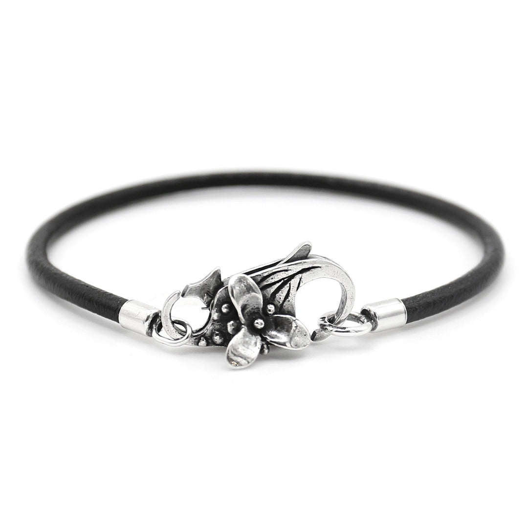 Leather Cord Bracelet with Balance Lily Clasp by Trollbeads