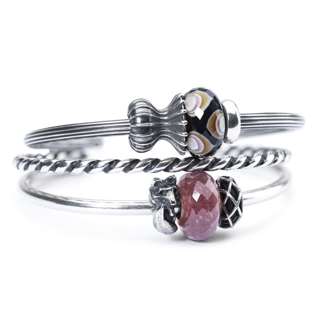 Strawberry Quartz by Trollbeads. Faceted Beads.