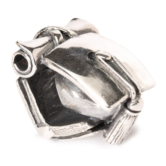 Graduation by Trollbeads. Classic Beads.