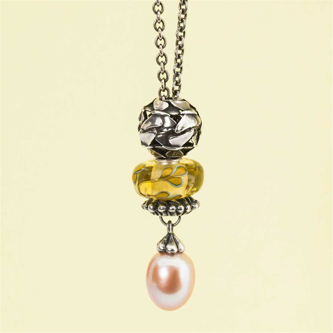 Fantasy Necklace with Rosa Pearl by Trollbeads. Necklace.