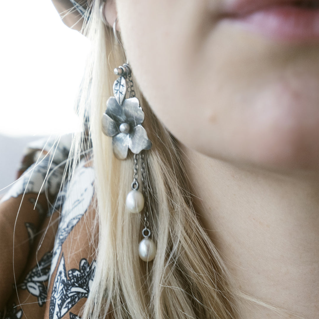 Flower Freedom Earrings by Trollbeads. Earring Pendant.