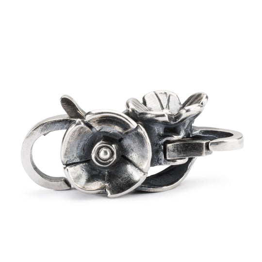 Crisp Flower Clasp by Trollbeads. Clasp.