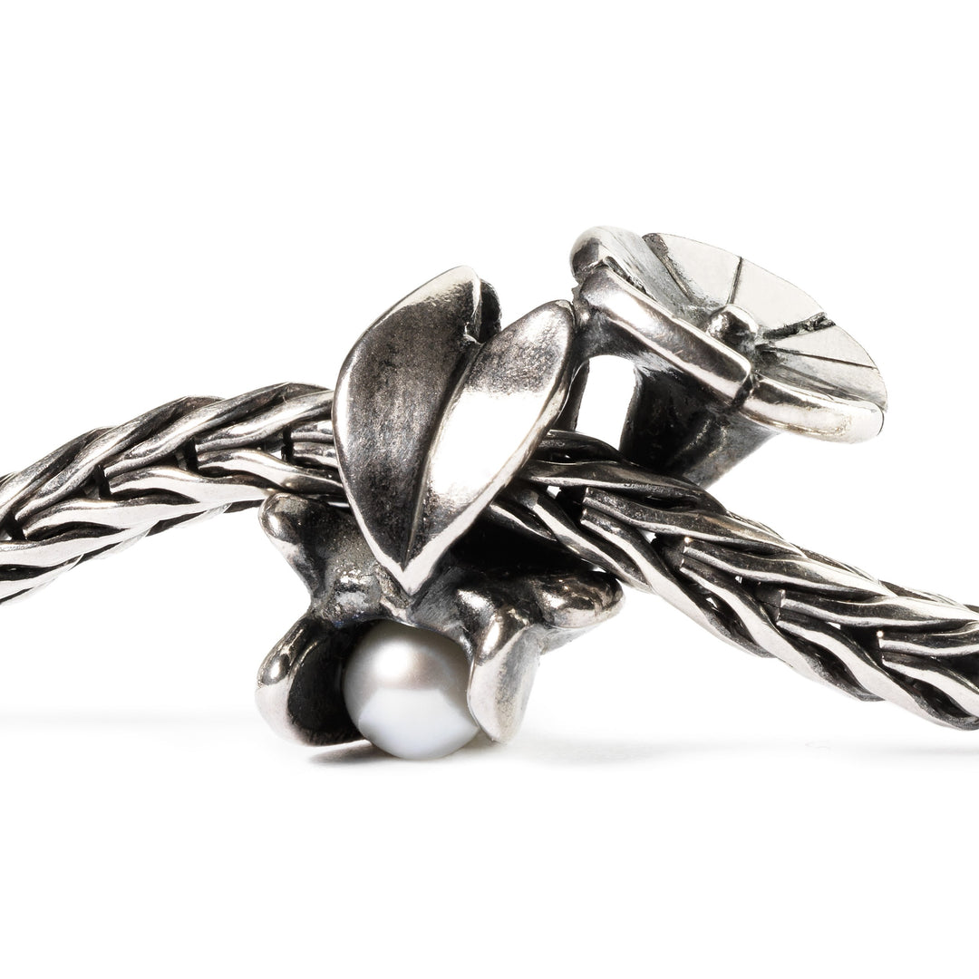 Bindweed of September by Trollbeads. Classic Beads.